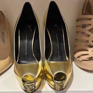 Giuseppe Zanotti Metallic Gold Peep Toe Heels